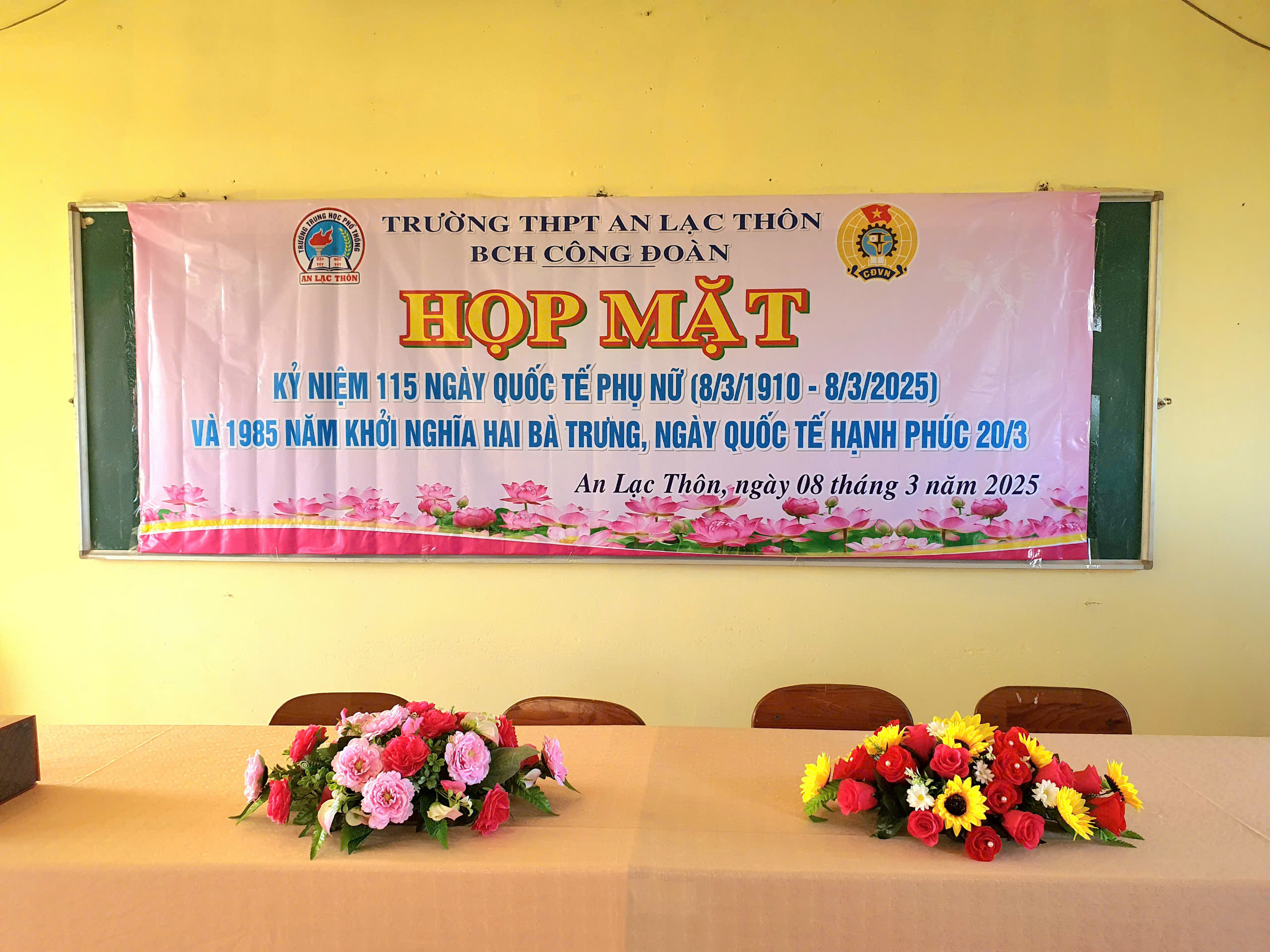 Họp mặt kỷ niệm 115 năm ngày Quốc tế phụ nữ (8/3/1910-8/3/2025), 1985 năm khởi nghĩa Hai Bà Trưng và ngày Quốc tế hạnh phúc (20/3)