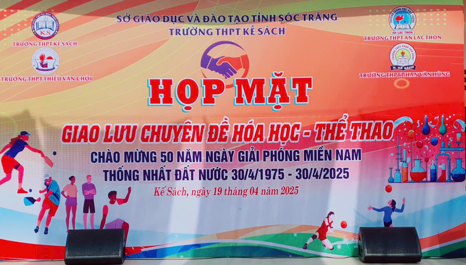 Họp mặt Giao lưu chuyên đề Hóa học - Thể thao tại trường THPT Kế Sách