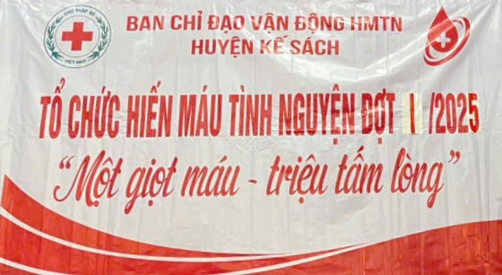 Trường THPT An Lạc Thôn tham gia hiến máu tình nguyện đợt I năm 2025