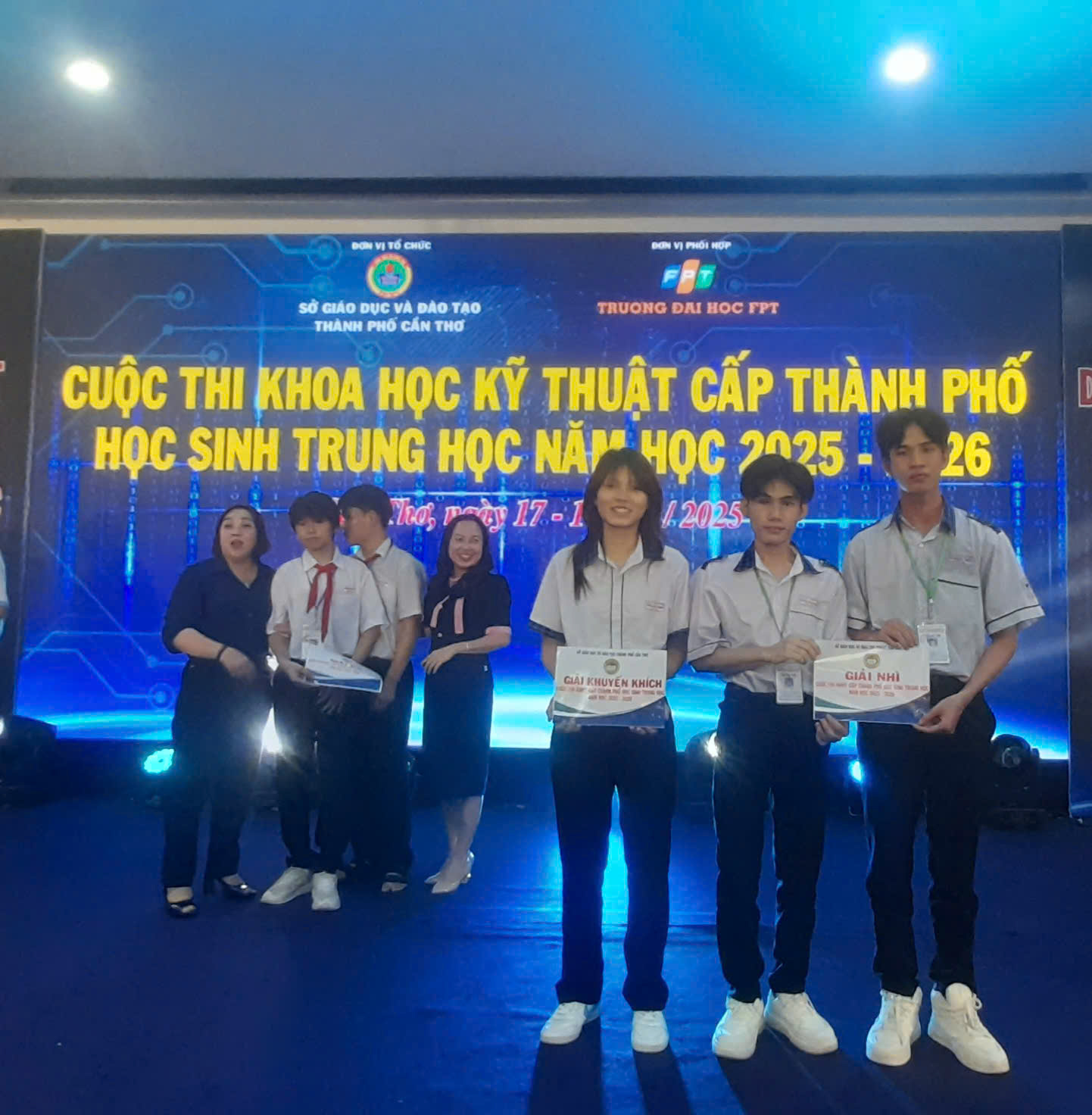 Trường THPT An Lạc Thôn đạt Giải nhì và Giải khuyến khích cuộc thi Khoa học kỹ thuật (KHKT) cấp thành phố dành cho học sinh trung học năm học 2025–2026