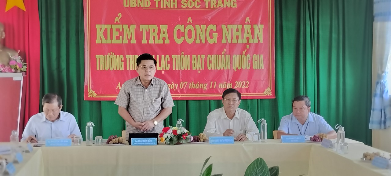 Kiểm tra công nhận trường THPT An Lạc Thôn đạt chuẩn quốc gia